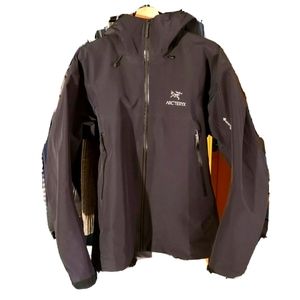 Arc'teryx Beta LT Men's Large in Black